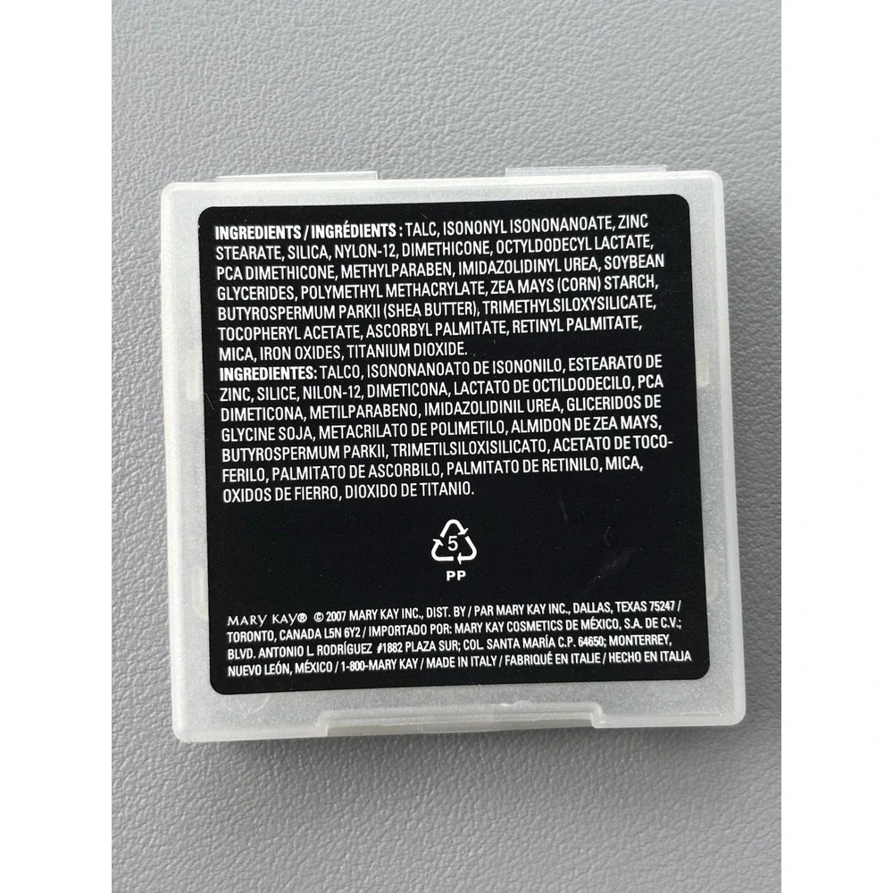 Mary Kay Mineral Bronzing Powder Canyon Gold - 016611 Full Size